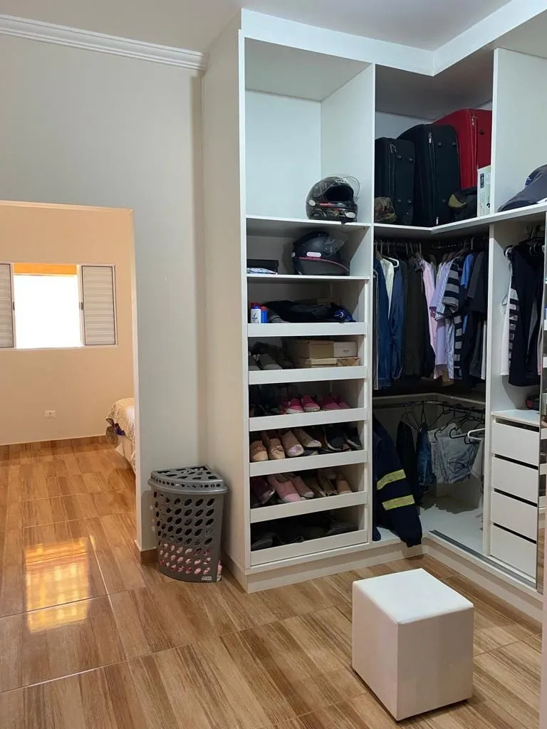 Imagem Casa à venda 3 Quartos, 1 Suite, 3 Vagas, 1000M², Barreiro, Taubaté - SP