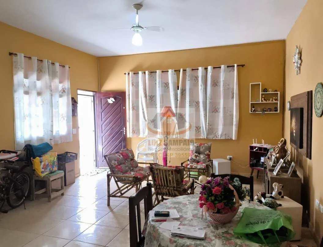 Imagem Oportunidade, Casa 3 Dormitórios (1 Suite), Laranjeiras, R$ 310.000,00