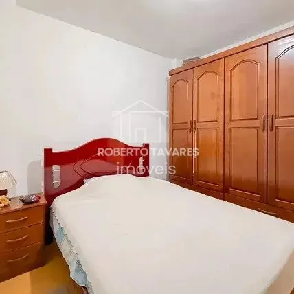 Imagem Imperdível na Saúde! Apartamento mobiliado, decorado e pronto para morar - São 50m² muito bem distribuídos, com 2 quartos, 1 banheiro e 1 vaga de garagem.