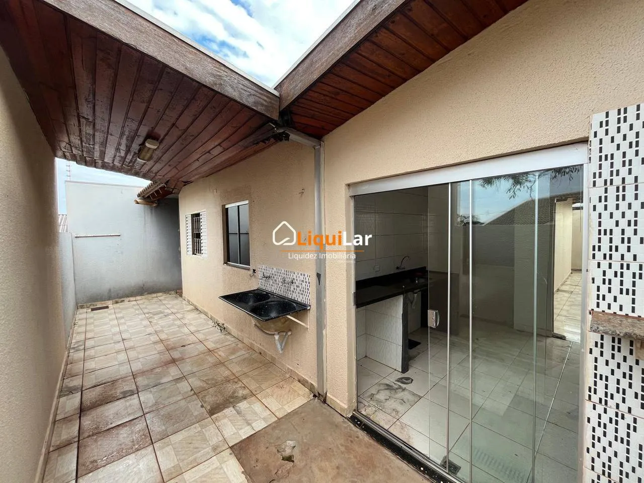 Imagem Casa no Jardim Panorama | 2 Quartos, Asfalto e Excelente Localização