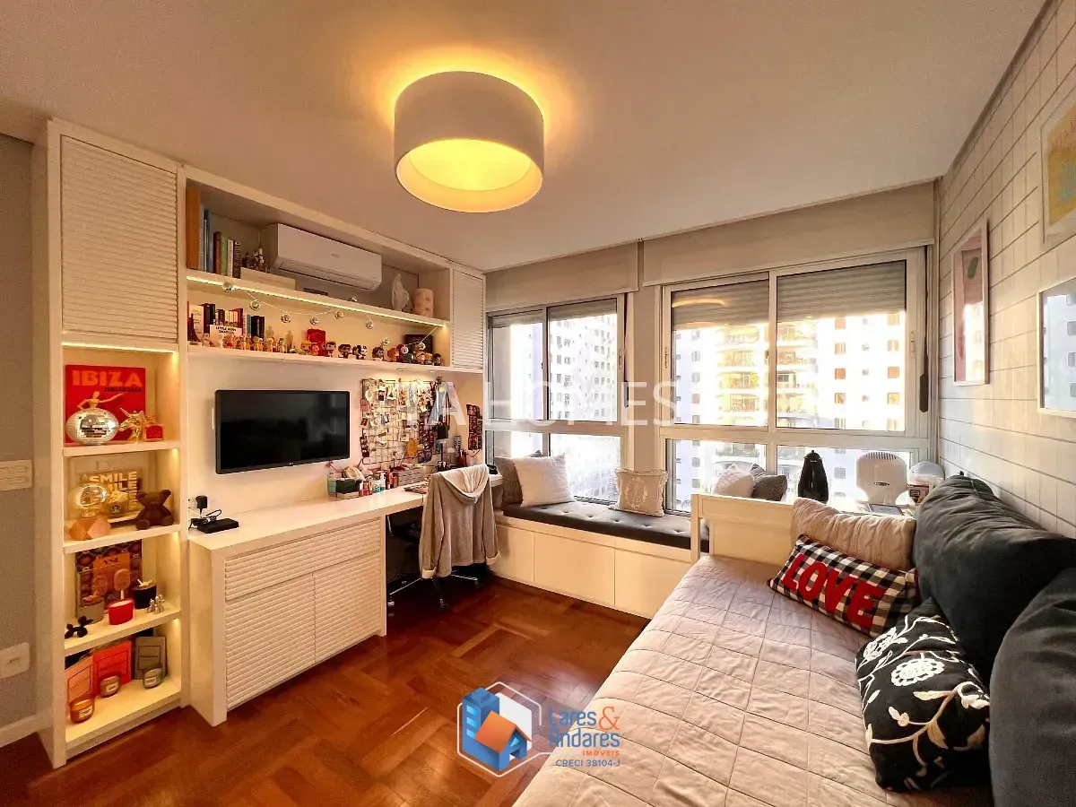 Imagem Apartamento para venda em Jardim Paulistano com 3 quartos, sendo 1 suíte, 191m²