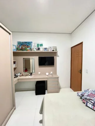 Imagem CASA RESIDENCIAL em MANAUS - AM, PARQUE 10 DE NOVEMBRO