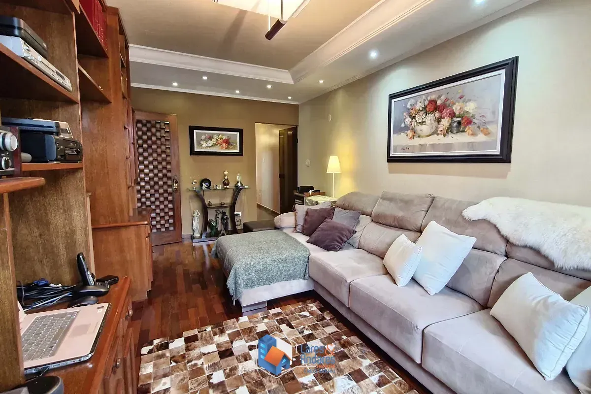Imagem Sobrado para venda em Vila Santa Catarina com 3 quartos, sendo 2 suítes, 223m²