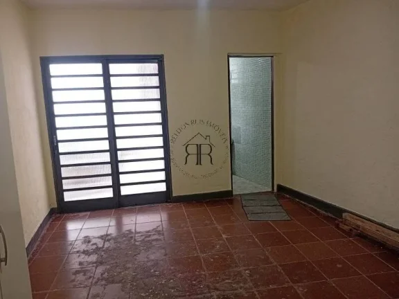 Imagem Casa à venda no bairro Jardim Egle
Imóvel amplo, ideal para moradia ou investimento, com terreno g...