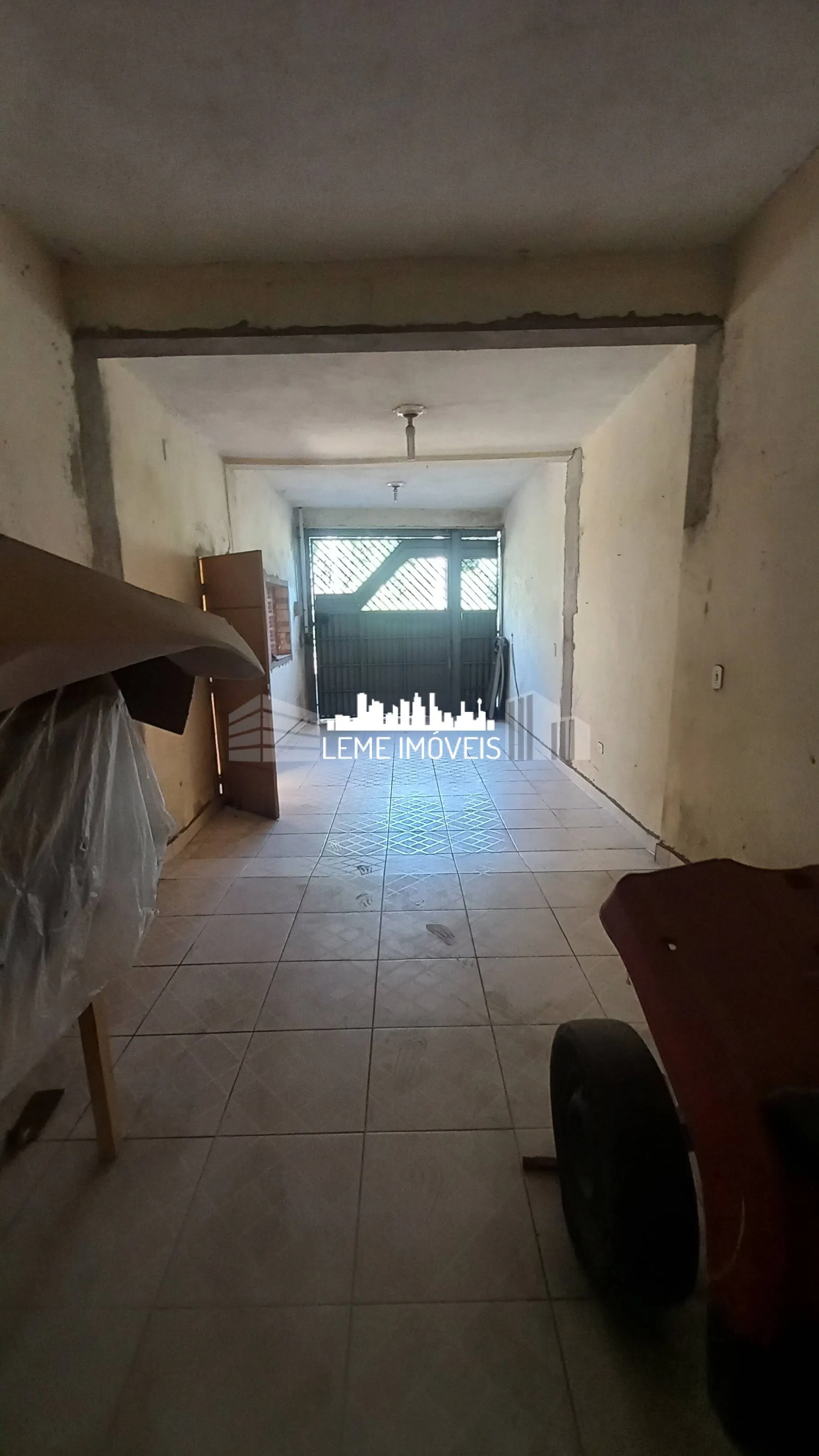 Imagem SOBRADO COM "02" (DOIS) DORMITÓRIOS, "01" (UMA) SALA, "01" (UMA) COZINHA COM ARMÁRIO PLANEJADO E M...