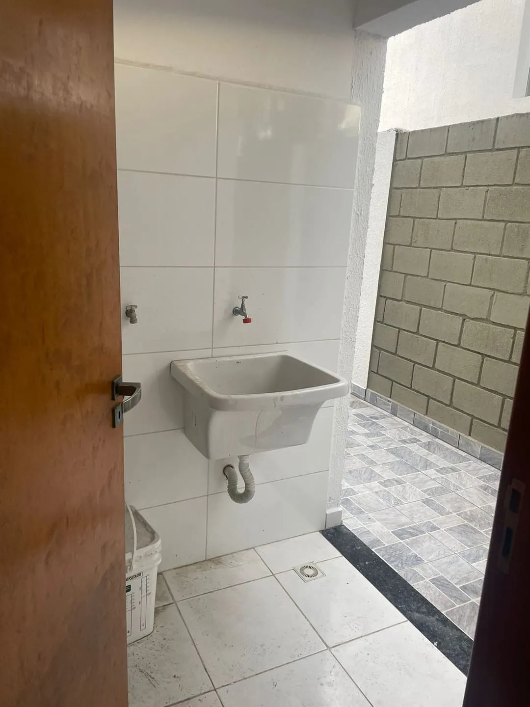 Imagem Casa para Locação 3 Quartos, 1 Suite, 1 Vaga, Vila Areao, Taubaté - SP | Condomínio Residencial Contemporâneo
