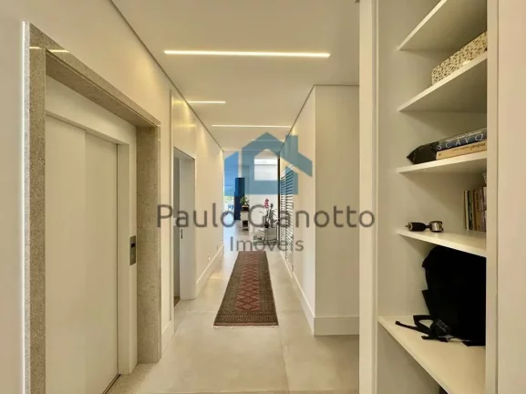 Imagem Casa Nova, mobiliada, com Elevador na Granja Viana