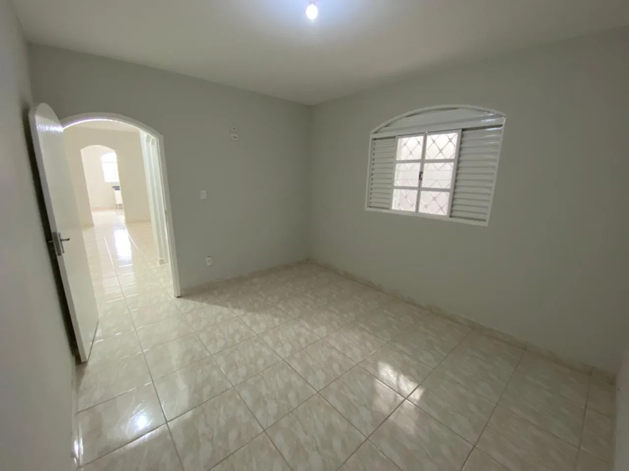 Imagem Casa à venda 2 Quartos, 1 Vaga, 265M², Campos Elíseos, Taubaté - SP
