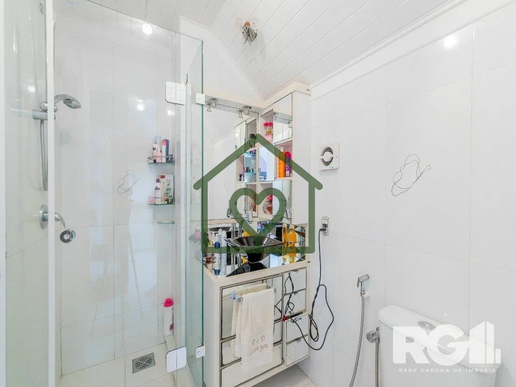 Imagem EXCLUSIVIDADE Belíssima casa de 4 suítes + gabinete no condomínio fechado Terra Mater com vista e...