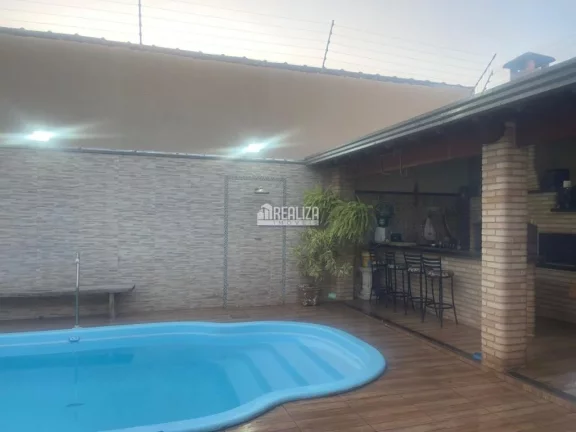 Imagem Casa com 4 dormitórios e piscina no Núcleo Habitacional Silvério Cartafina