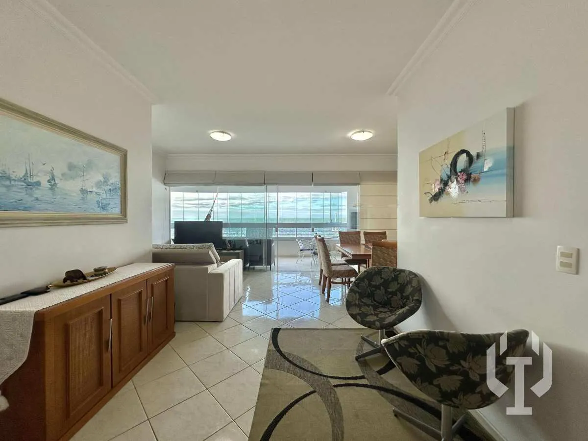 Imagem APARTAMENTO FRENTE MAR COM 03 DORMITÓRIOS PRONTO PARA MORAR - PÉ NA AREIA