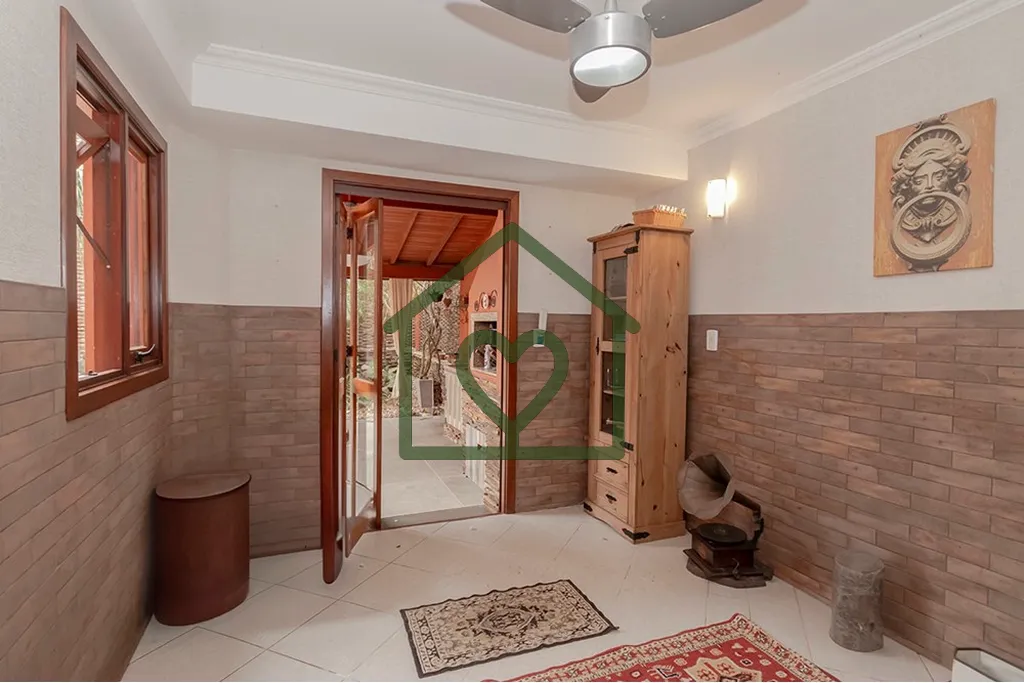 Imagem Descubra a sofisticação e o conforto em uma residência singular localizada na zona sul, no bairro...
