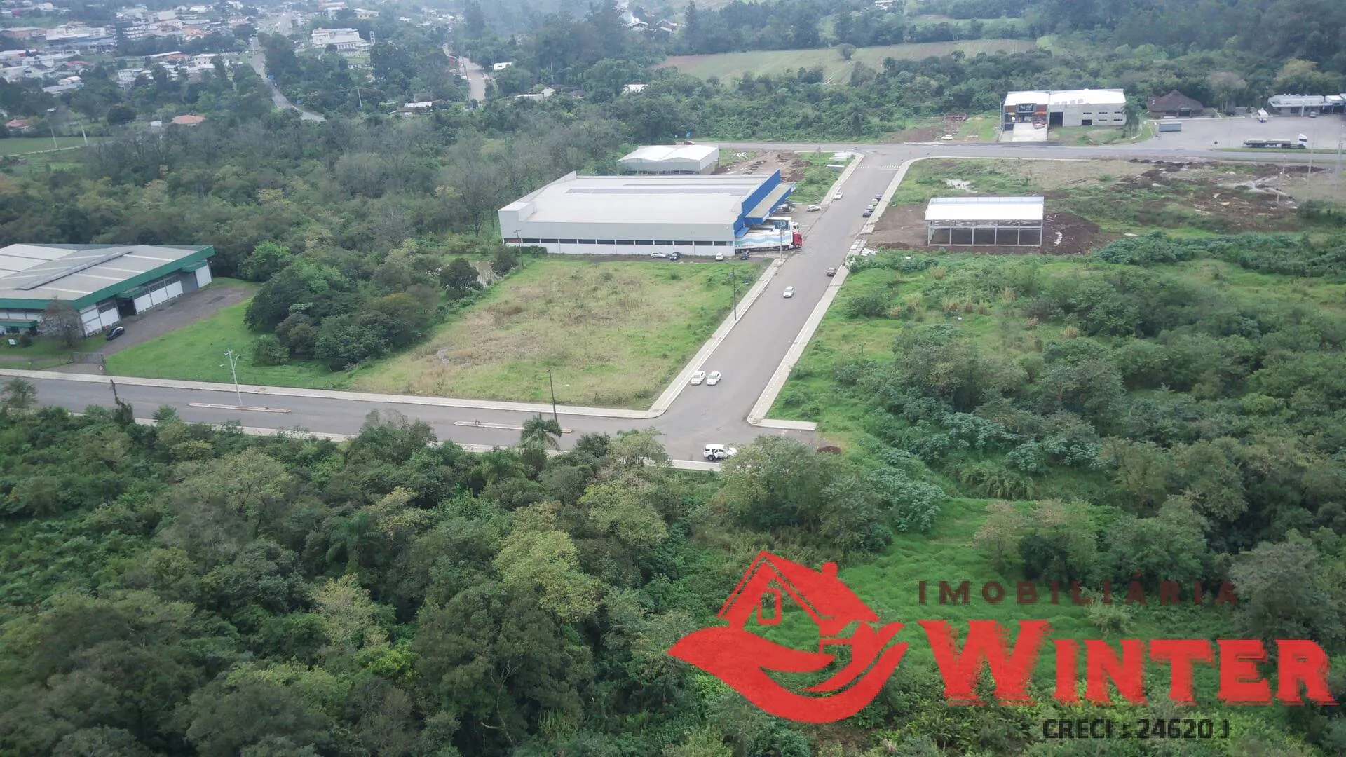 Imagem Área de terras com 20.000m2 no Vale Real