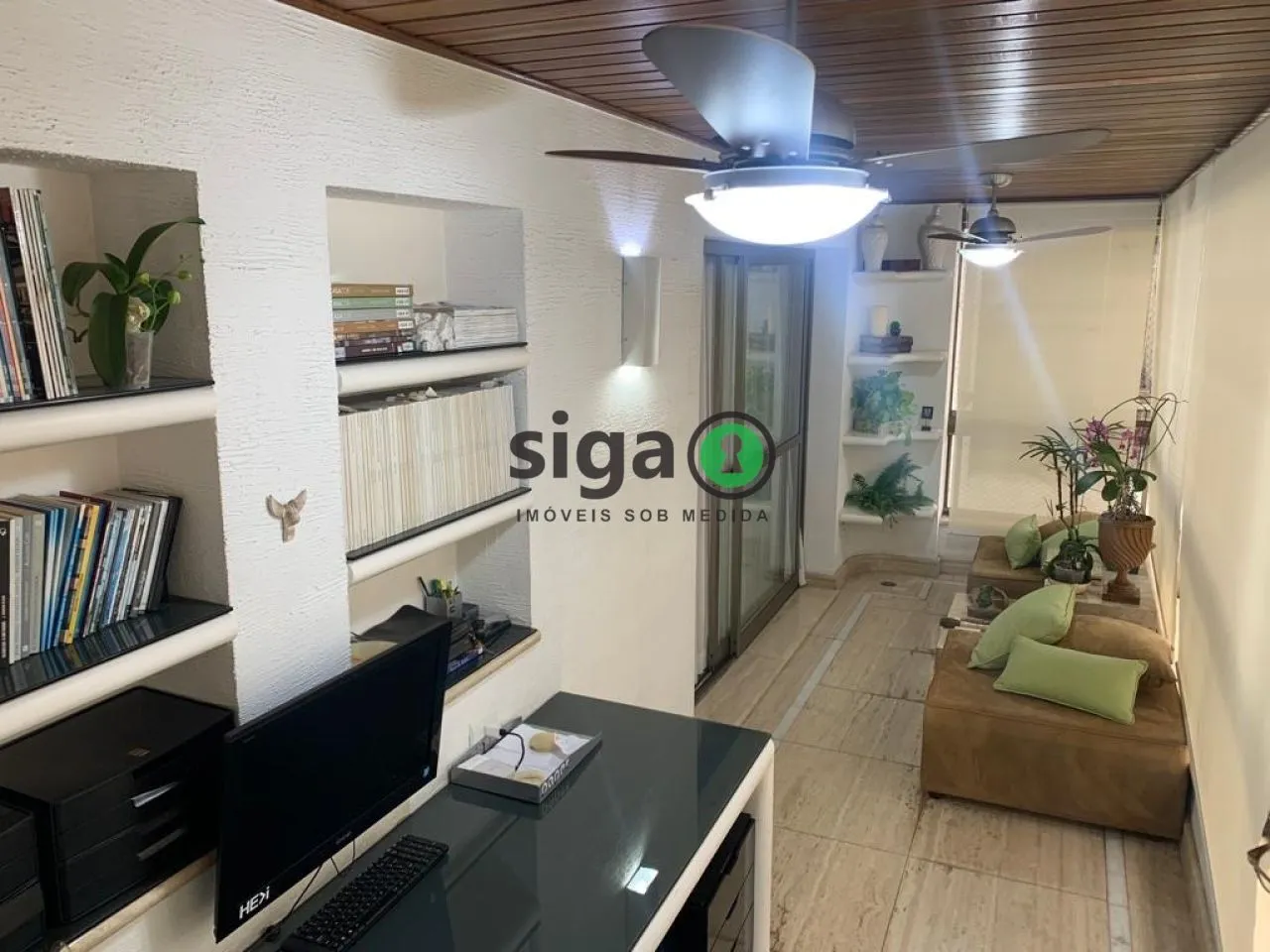 Imagem VENDE no Morumbi, na Vila Suzana, Apartamento de 3 suítes, 3 Vagas e Depósito