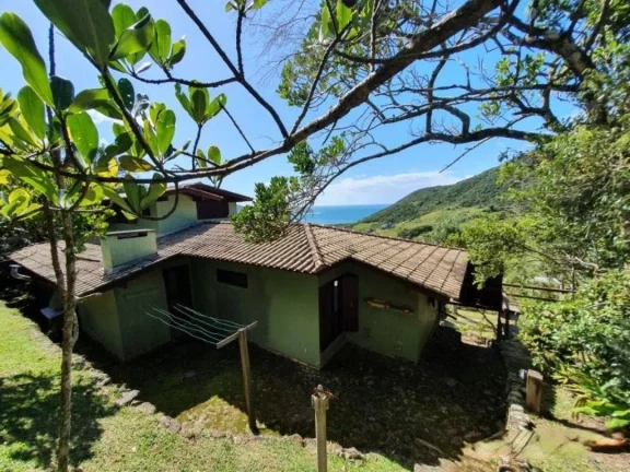 Imagem Casa à venda em Garopaba-SC, Praia da Silveira: 4 quartos, 2 salas, 2 banheiros, 3 vagas, 200m². Imperdível!