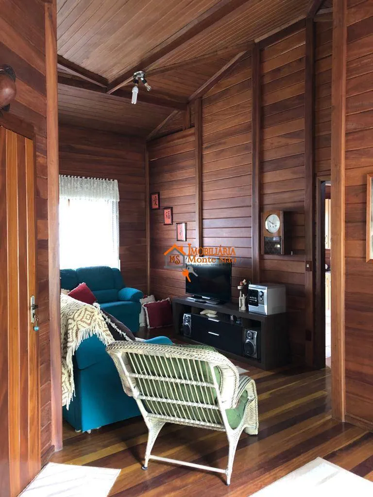 Imagem Casa com 6 dormitórios à venda, 300 m² por R$ 1.290.000,00 - Fazenda Velha - Arujá/SP