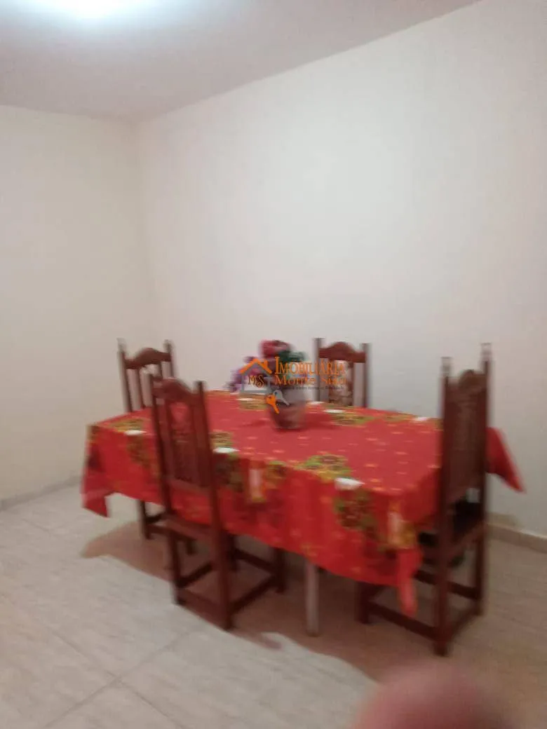Imagem Sobrado com 2 dormitórios à venda, 90 m² por R$ 290.000,00 - Vila Ursulina - Itaquaquecetuba/SP