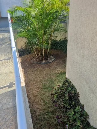 Imagem SOBRADO A VENDA EM CONDOMINIO FECHADO, 2 DORM, SENDO 2 SUÍTES E 2 VAGAS DE GARAGEM COBERTAS. LAZER COM PISCINA E CHURRASQUEIRA.