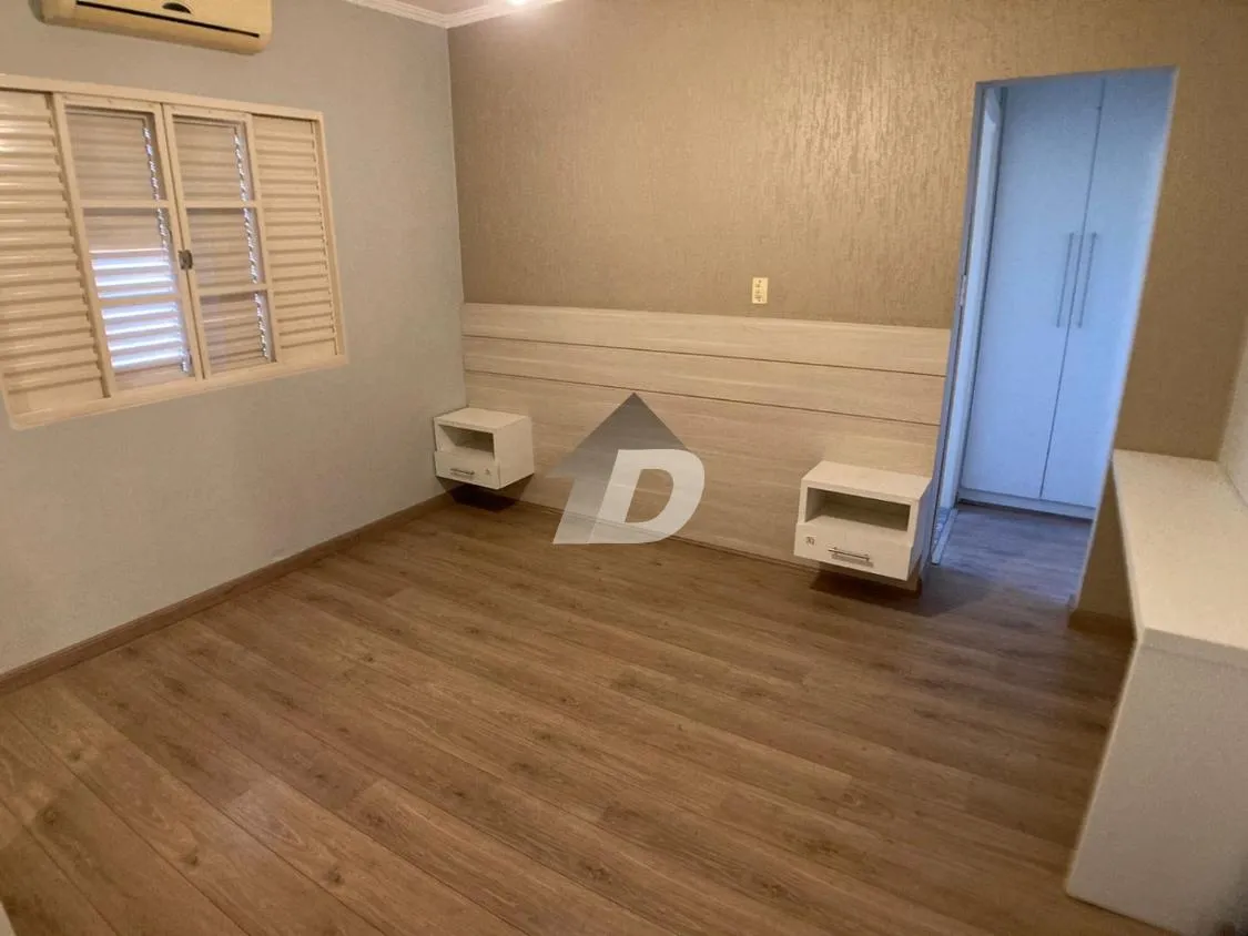 Imagem EXCELENTE CASA -CHACARA DA BARRA