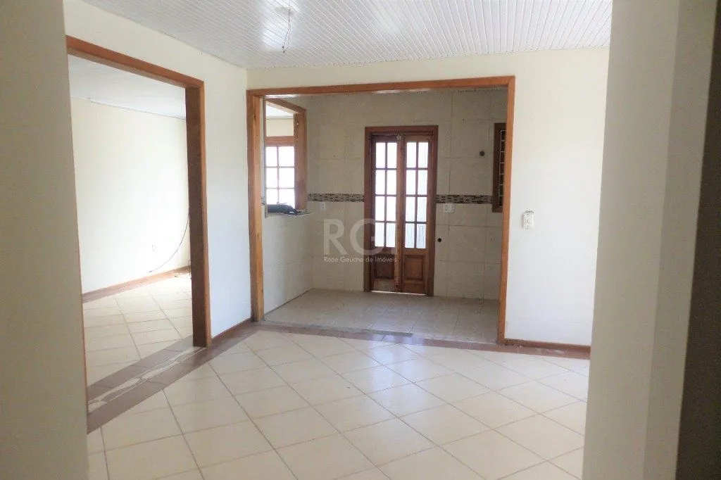 Imagem Casa na Hípica com 3 dormitórios e 2 vagas