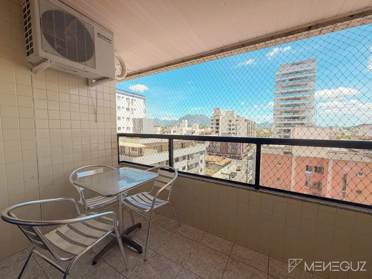 Imagem Porteira Fechada: 3 Quartos, Vista Mar e a 2 Quadras da Praia