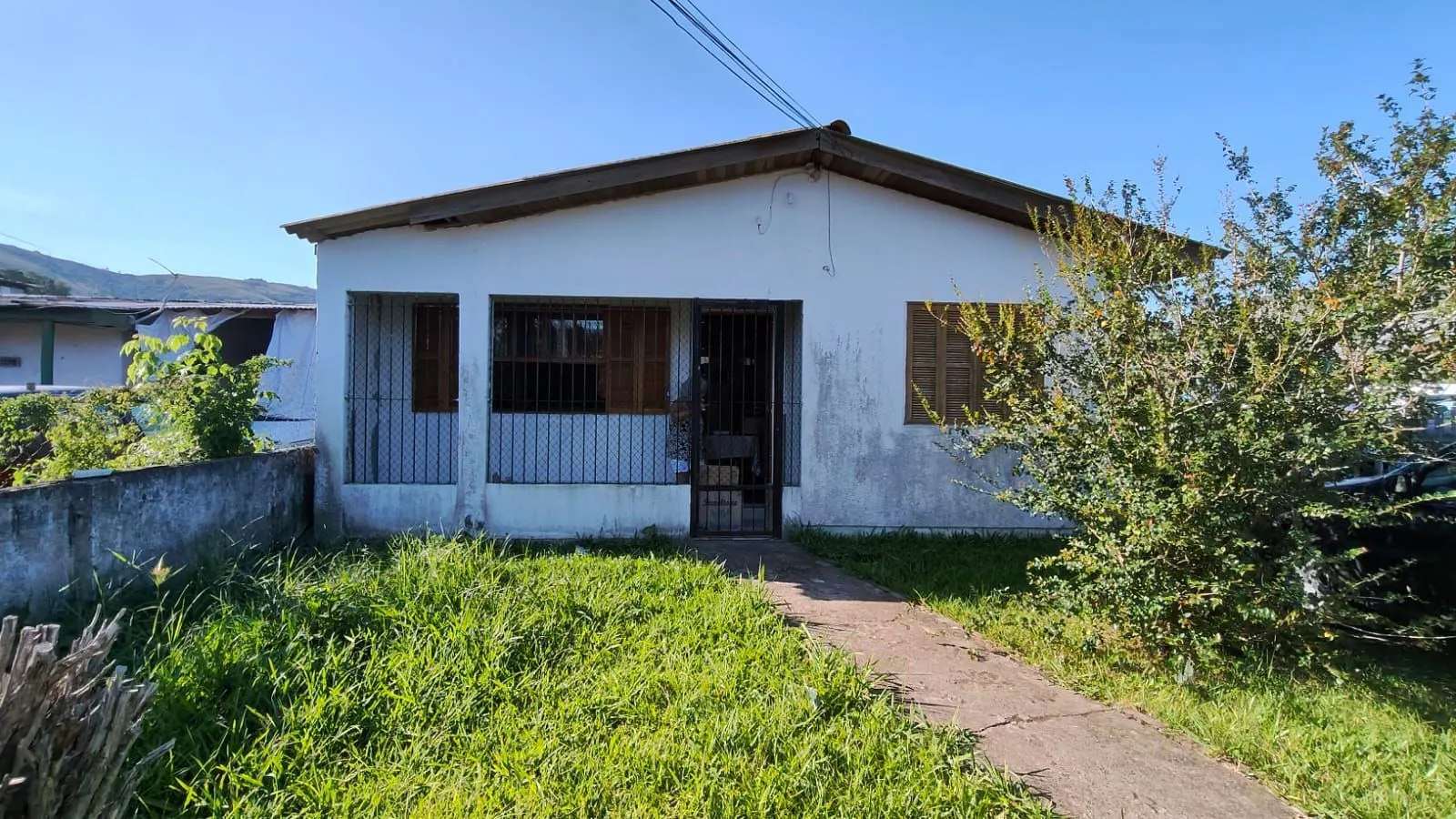 Imagem Casa com Terreno Grande com ótima Localização