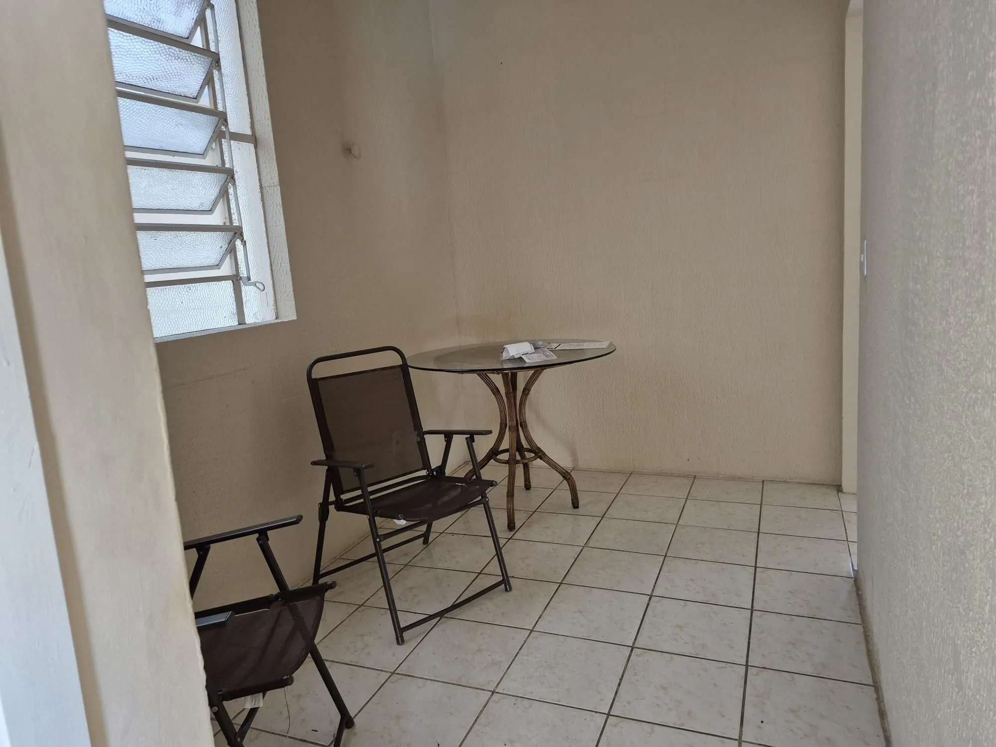 Imagem Casa Residencial de 4 Quartos com Piscina e Churrasqueira em Porto Alegre