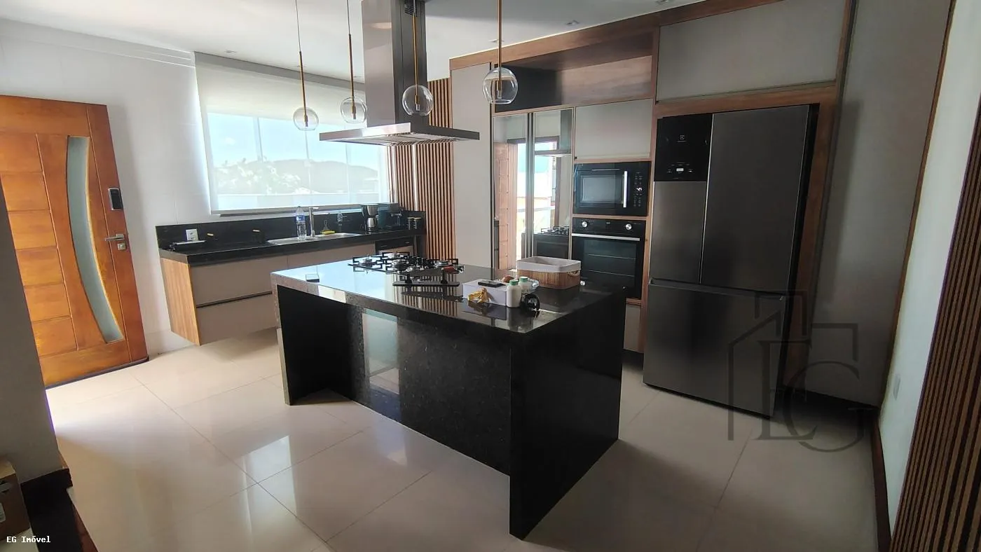 Imagem Casa para Venda em Saquarema, Bacaxá (Bacaxá), 4 dormitórios, 2 suítes, 2 banheiros, 6 vagas