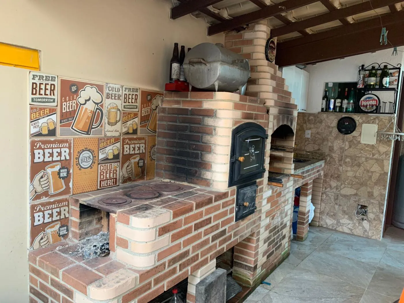 Imagem Casa para Venda em Petrópolis / RJ no bairro Valparaíso