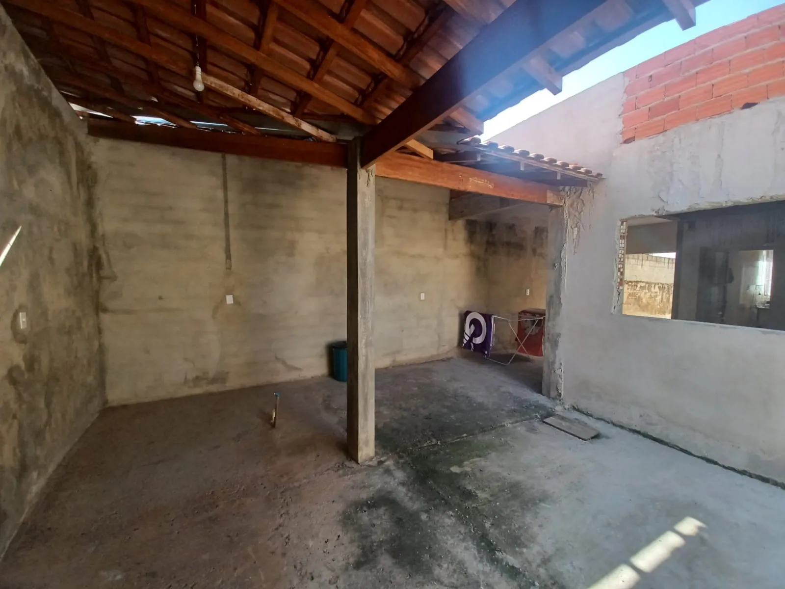 Imagem Casa Térrea com 300m² em Votorantim.