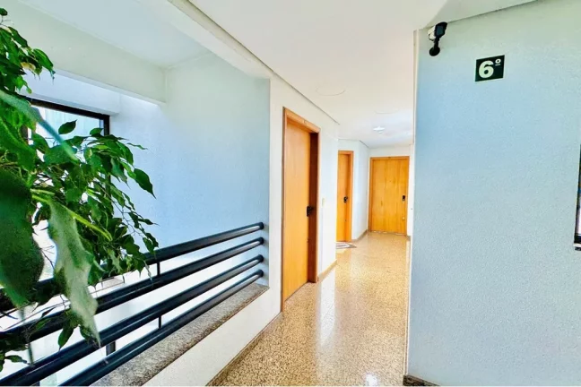 Imagem CHWL 500 Sala 610441002-16 - Sala à venda no bairro Centro Histórico - Porto Alegre/RS