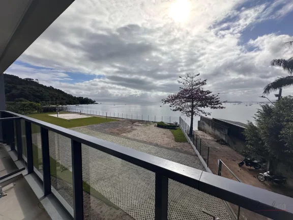 Imagem Condomínio frente mar, pé na areia e com saída para Jet Sky. Apresentamos este incrível apartame...