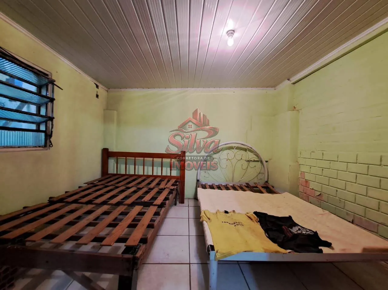 Imagem Casa 2 dormitórios com anexos em Mariluz B