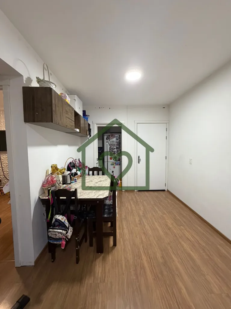 Imagem Oportunidade!!
Apartamento 2 dormitórios, semimobiliado, com vaga, elevador e infra. Piso laminado,...