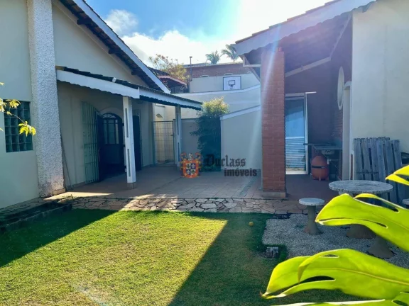 Imagem Casa com 3 dormitórios à venda, 300 m² por R$ 1.100.000 - Jardim Itaperi - Atibaia/SP