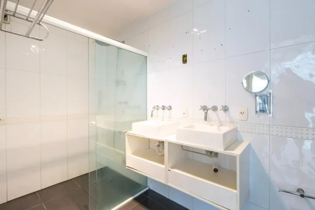 Imagem Apartamento à venda em São Paulo, Vila Andrade, com 1 quarto, 188m2