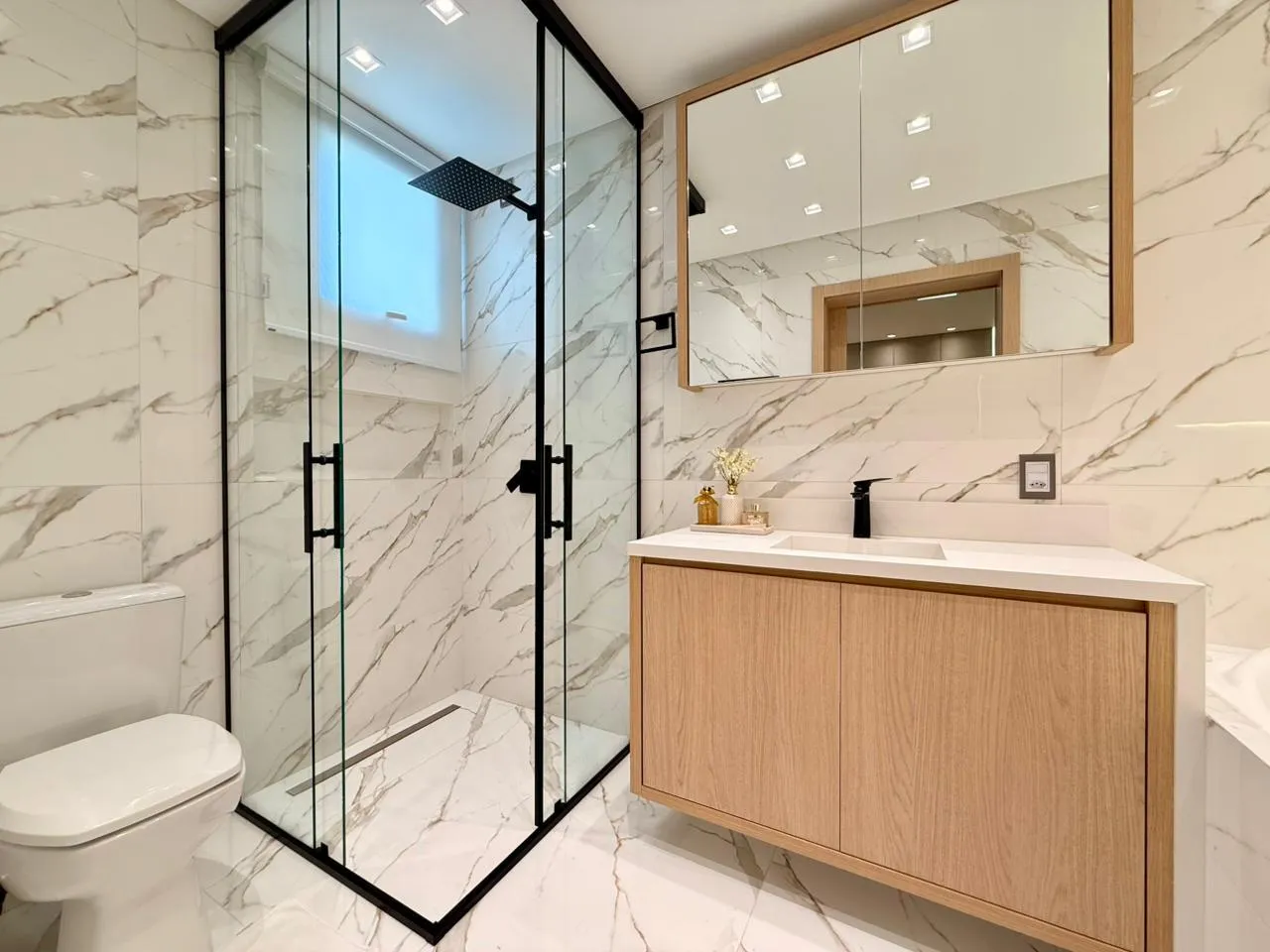 Imagem Apartamento à venda com 197m2 por R$ 4.000.000,00