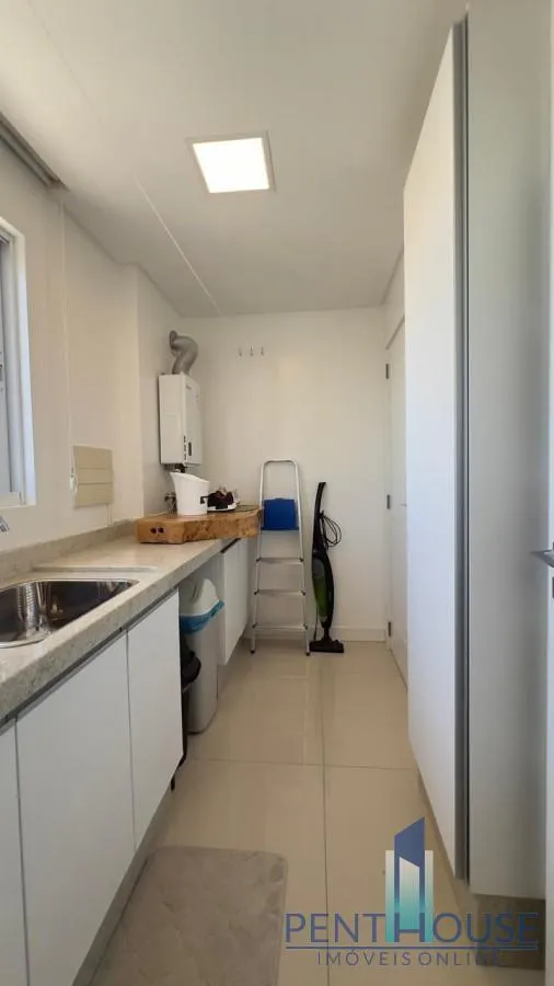 Imagem Apartamento Zona Central para Venda em Balneário Camboriú, CENTRO, 3 dormitórios, 3 suítes, 5 banheiros, 2 vagas