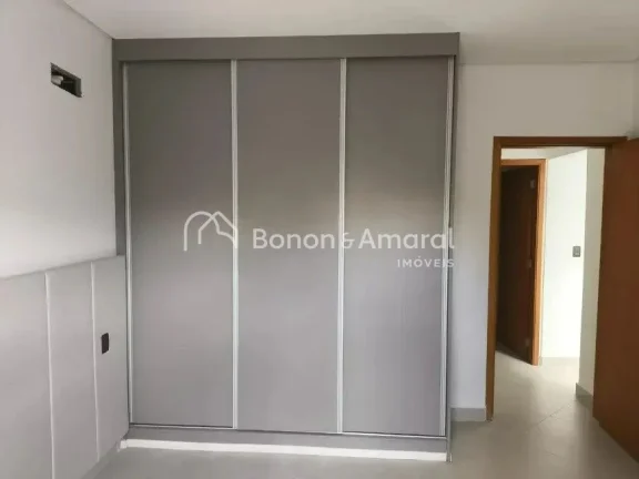 Imagem Sobrado em condomínio tranquilo com 2 suítes com armários e varanda , box no banheiros , sala par...