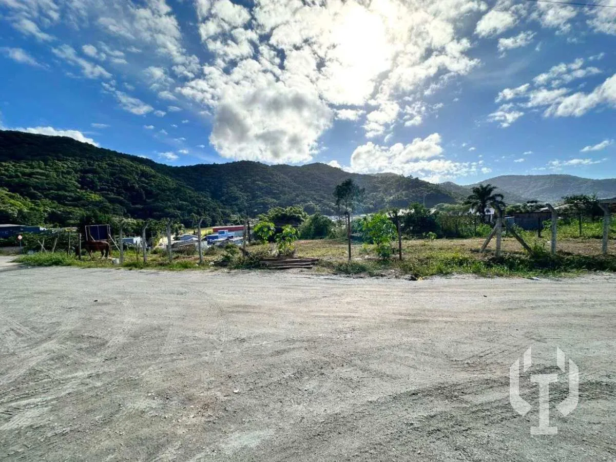 Terreno à venda em Itapema, Casa Branca, com 2 quartos, 1015m2
