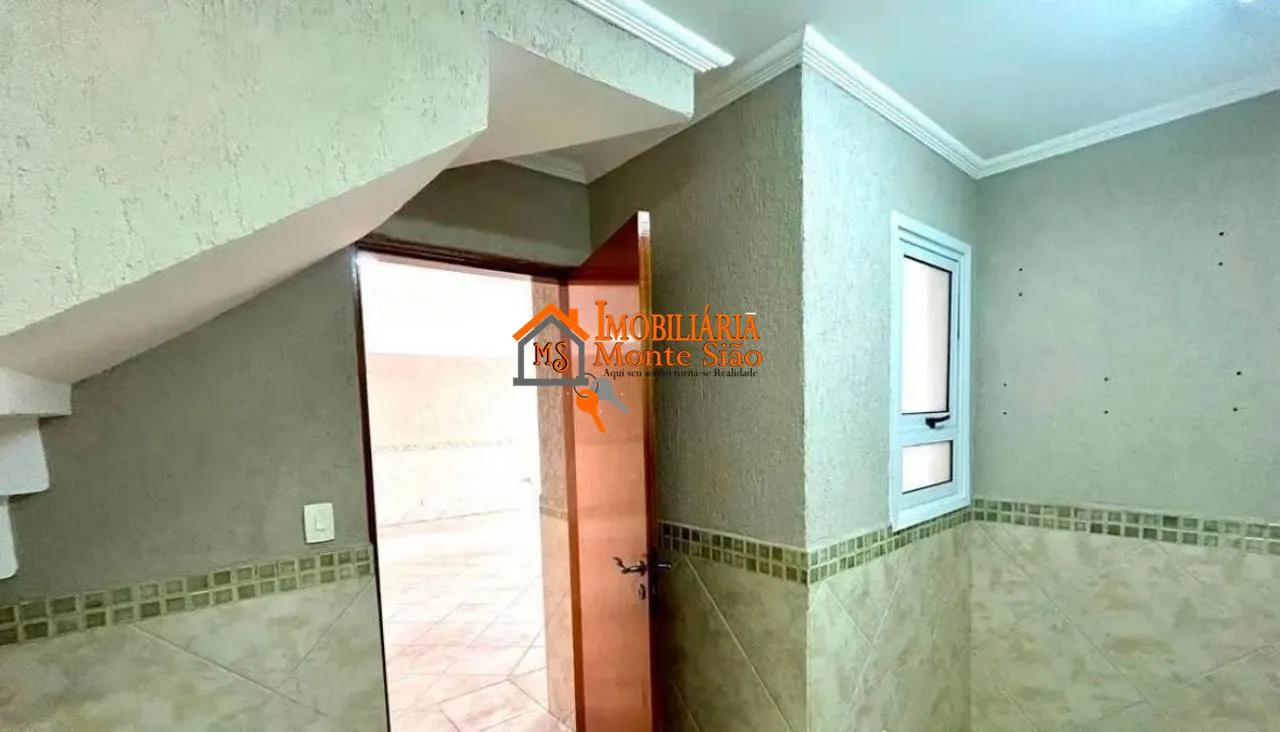 Imagem Sobrado com 4 dormitórios à venda, 462 m² por R$ 2.120.000,00 - Vila Galvão - Guarulhos/SP
