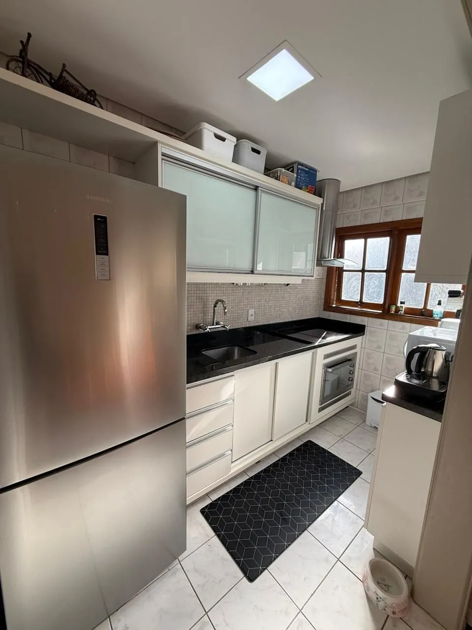 Imagem Apartamento com 02 quartos, 02 banheiros e 01 vaga Coberta no Bairro Petrópolis
