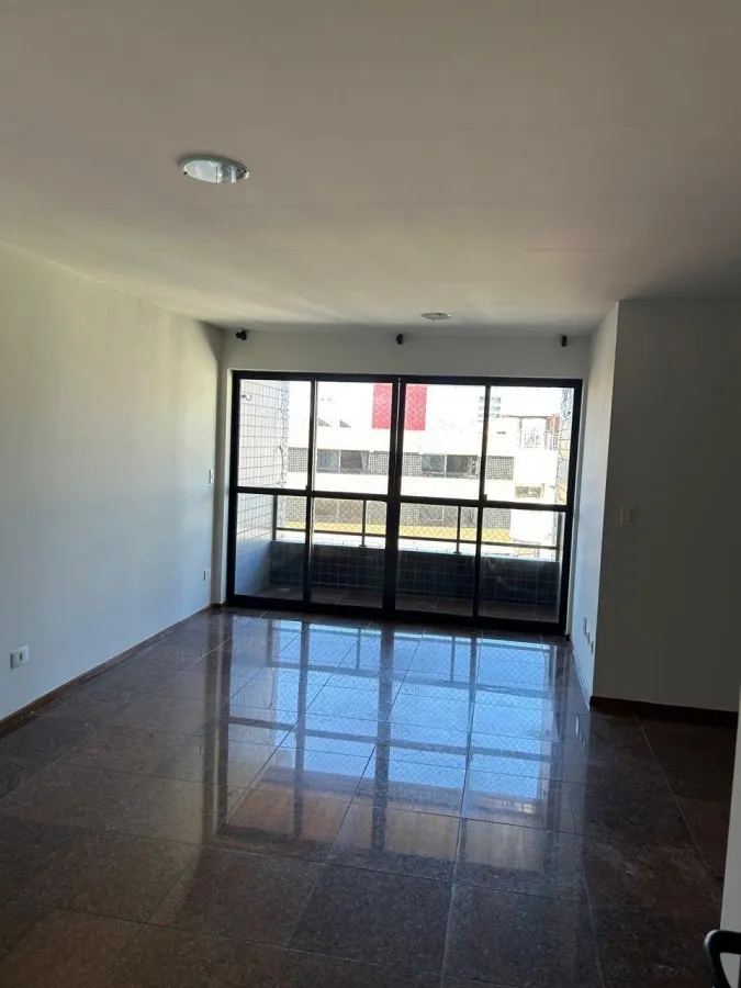 Imagem Apartamento para Venda em Maceió, Ponta Verde, 3 dormitórios, 1 suíte, 2 banheiros, 1 vaga