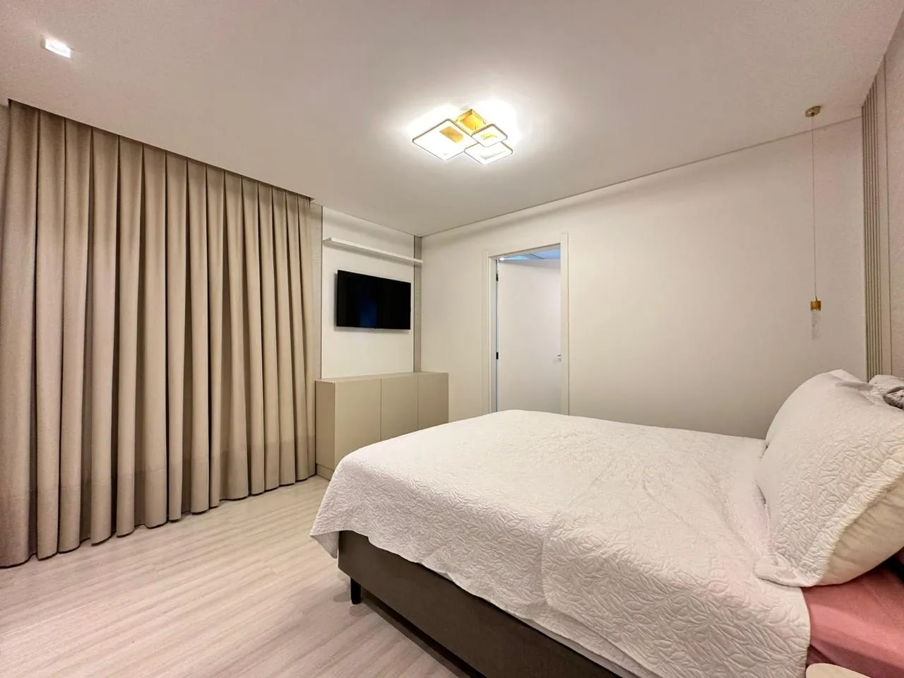 Imagem Apartamento à venda com 129.34m2 por R$ 2.300.000,00