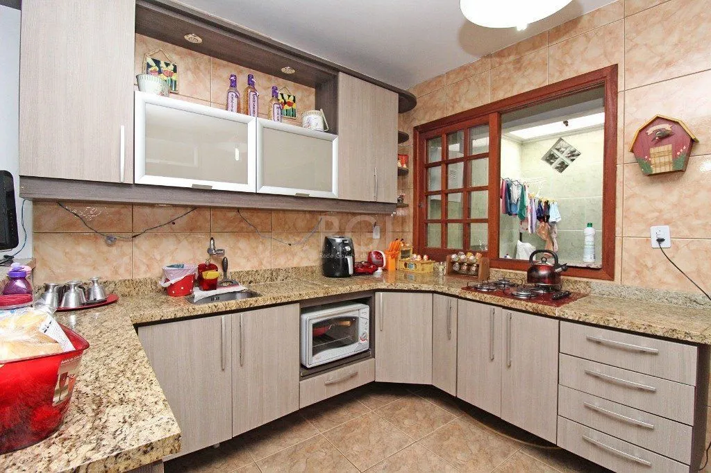 Imagem Casa para Venda - 280m², 4 dormitórios, sendo 1 suites, 4 vagas - Bom Jesus