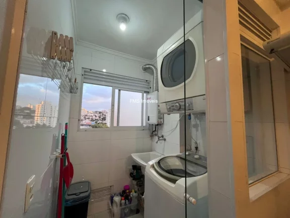 Imagem Apartamento à venda na Lapa, com 2 quartos sendo1 suíte, 2 banheiros, 1 vaga, 54m² de área.