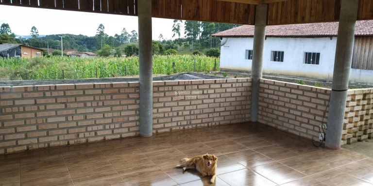 Imagem Sítio de alto Padrão a VENDA no interior de Nova Trento. Propriedade com 15,6Hectares. De lindas cachoeiras, e riachos maravilhosos.