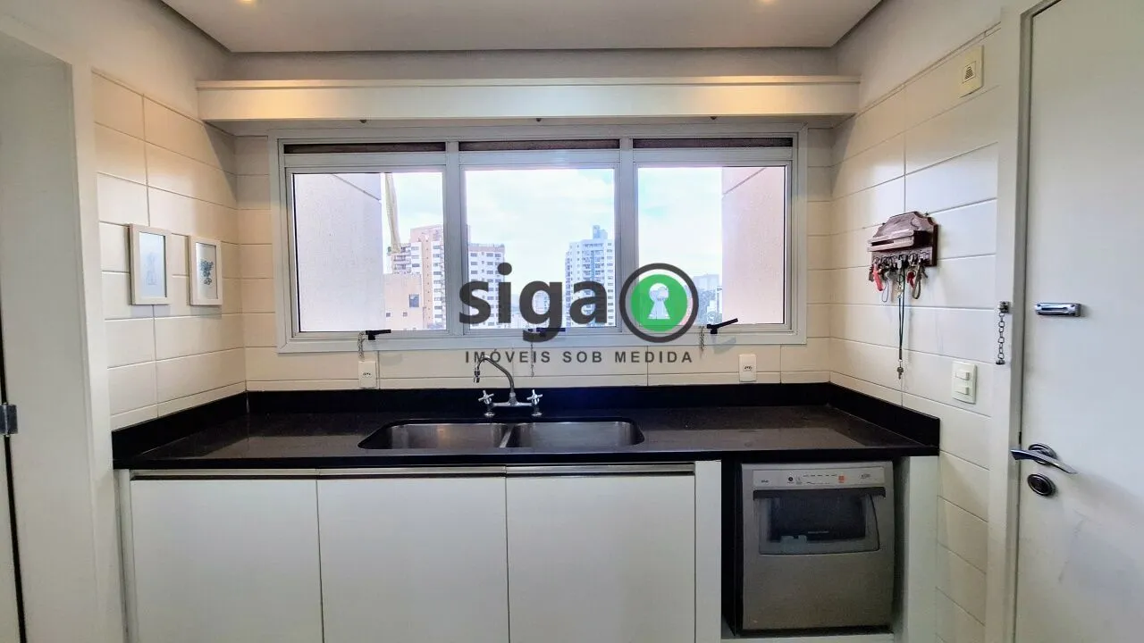 Imagem Apartamento de 211m2, 4 quartos e 3 vagas à venda no Panamby.