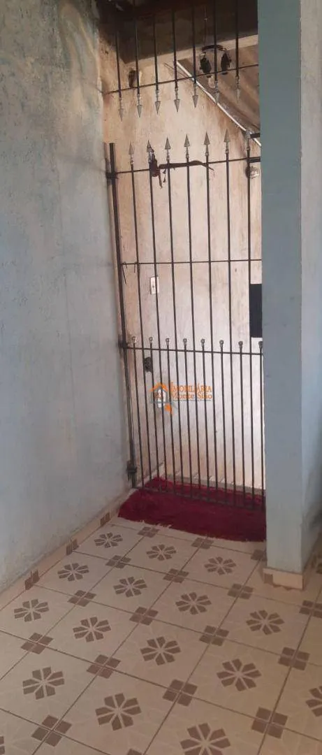 Imagem Casa com 5 dormitórios à venda, 200 m² por R$ 1.000.000,00 - Jardim Cumbica - Guarulhos/SP