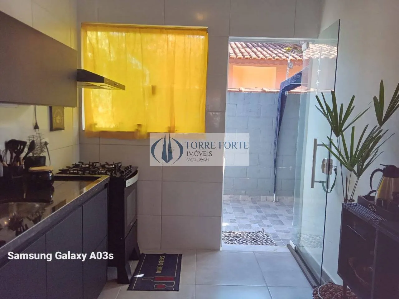 Imagem Linda casa de condomínio com 2 dormitórios, 1 suite e 1 vaga em Itanhaém .